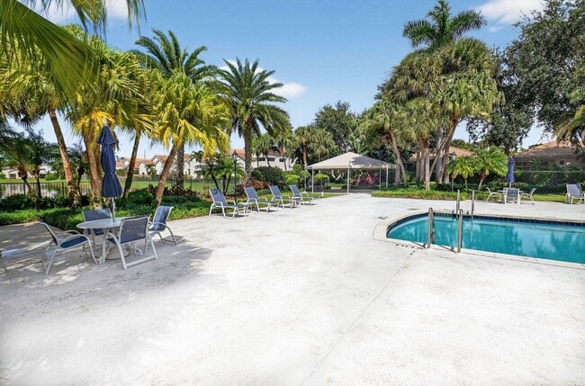 Building Photo - 2500 NW 66th Dr