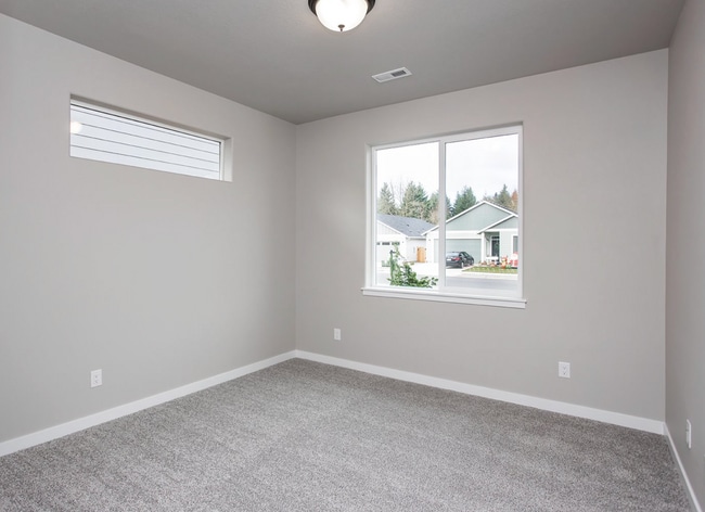 Building Photo - BRAND NEW- One Story- 1/2 off First Month's Rent!