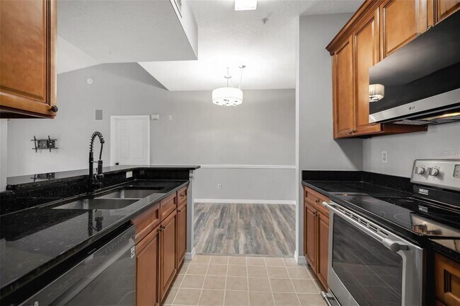 Building Photo - 14226 Fredricksburg Dr