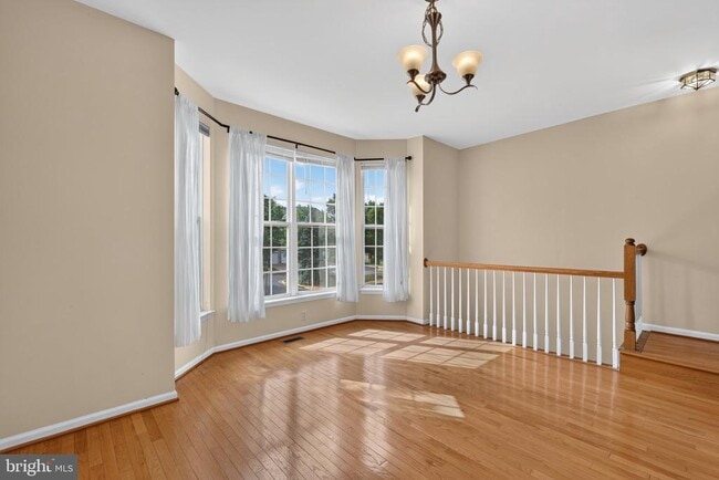 Building Photo - 5950 Ians Way