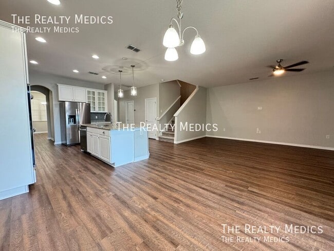 Building Photo - 5107 Appenine Loop W