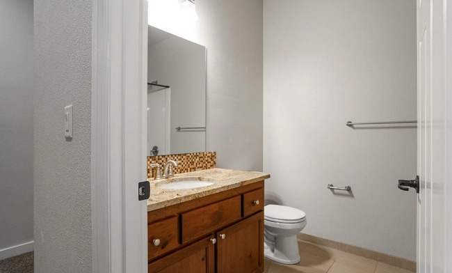 Building Photo - Beautiful and Spacious Single Family Condo...