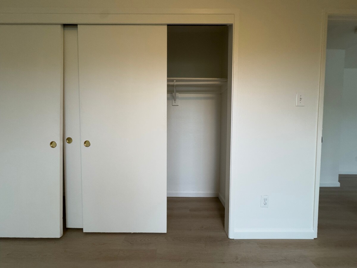 Building Photo - 6501 Raymond St