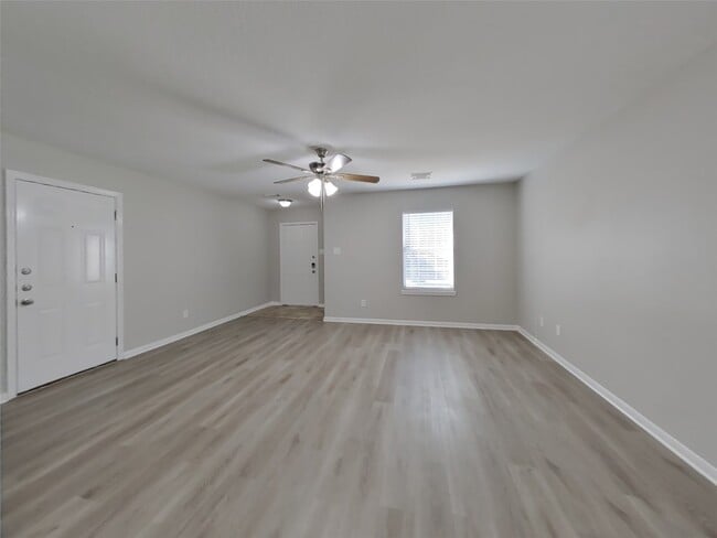 Building Photo - 5746 Gasser Ln
