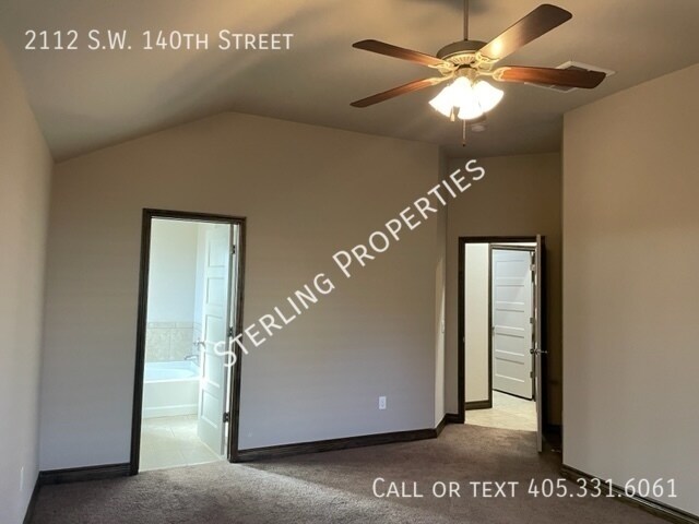 Building Photo - 2112 SW 140th St