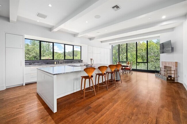 Building Photo - 4500 River Wood Ct