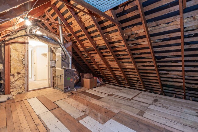 Building Photo - 7236 E 65th St