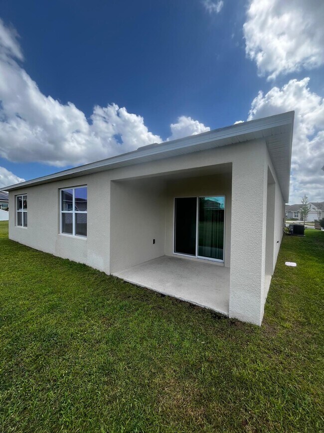 Building Photo - 1450 Riverboat Dr