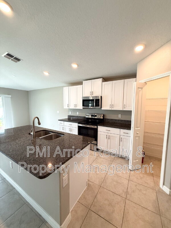 Building Photo - 12903 Wildflower Meadow Dr