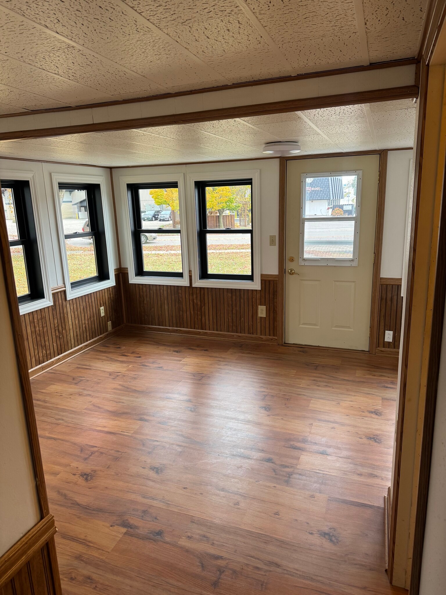 Building Photo - 635 11th St