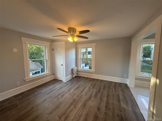 Building Photo - 18 Edgewood St