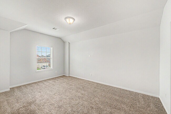 Building Photo - 209 Cambria Green Ln