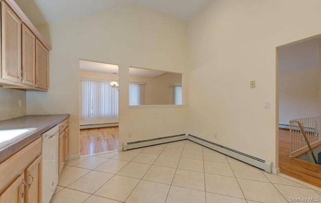 Building Photo - 11 7th St