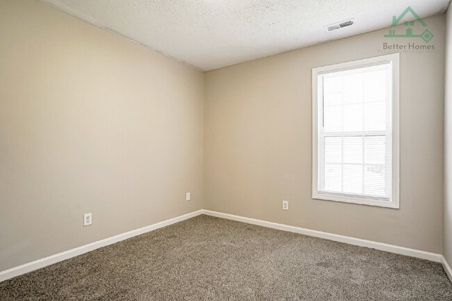 Building Photo - Beautiful 2 Story Home In Raleigh!