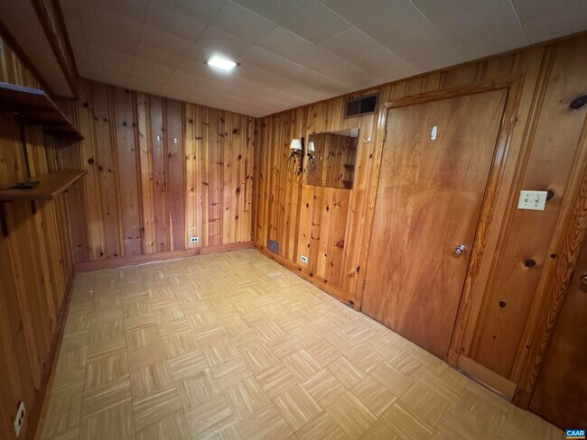 Building Photo - 126 Azalea Dr