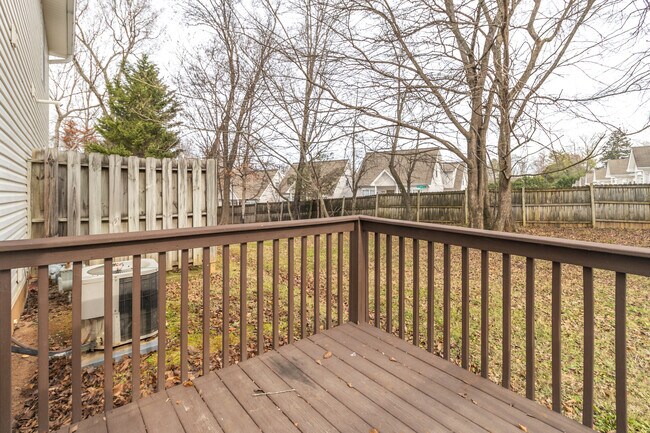 Building Photo - 836 Duchess Way