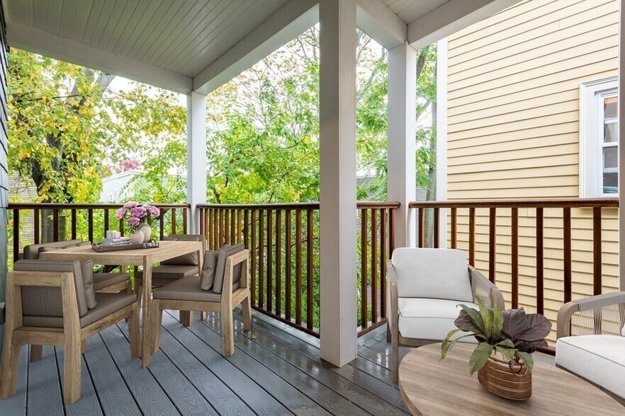 Building Photo - 23 Howard St