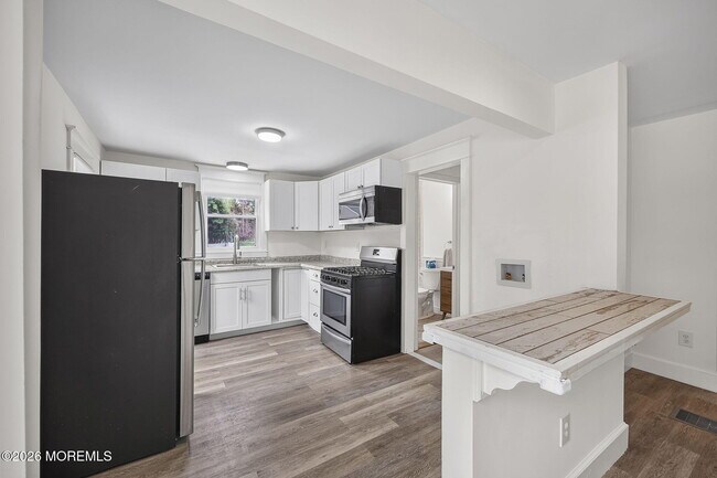 Building Photo - 1429 Marconi Rd