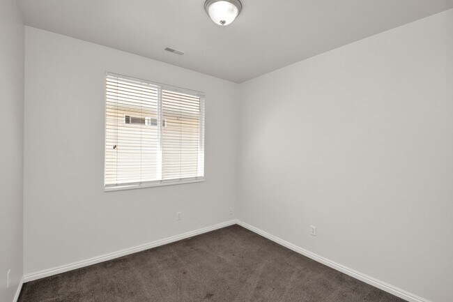 Building Photo - 286 Caleb Dr