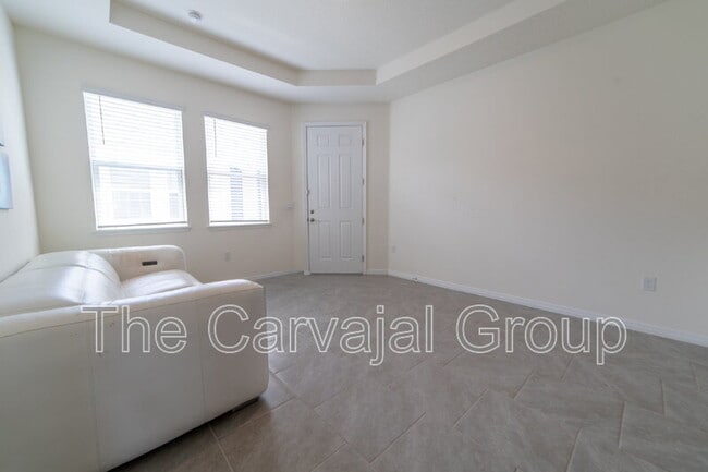 Building Photo - 1813 Walnut Crk Dr