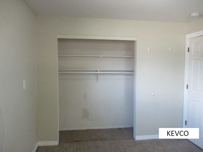 Building Photo - Wonderful Home in Campus West!