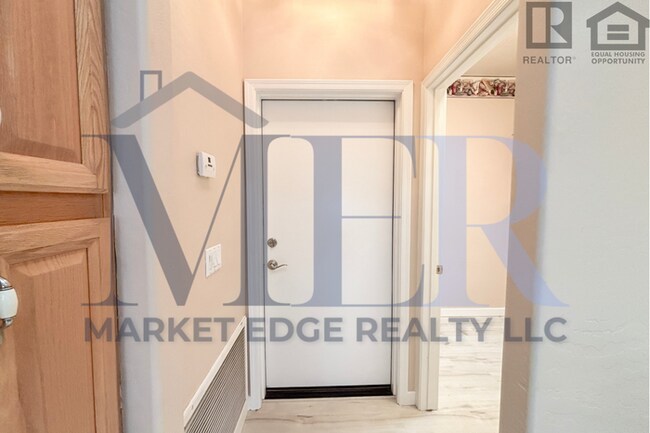 Building Photo - 2Bed/2Bath Patio Home in 55+ Community in ...