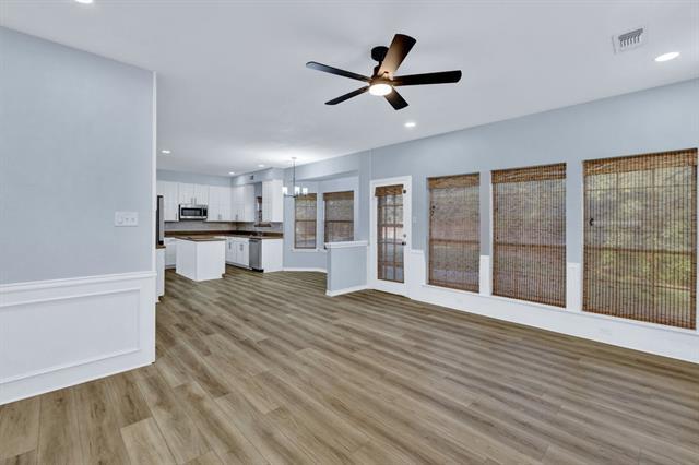 Building Photo - 2505 Classic Ct W