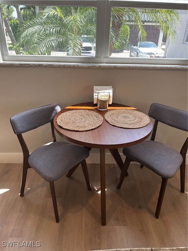 Building Photo - 780 10th Ave S