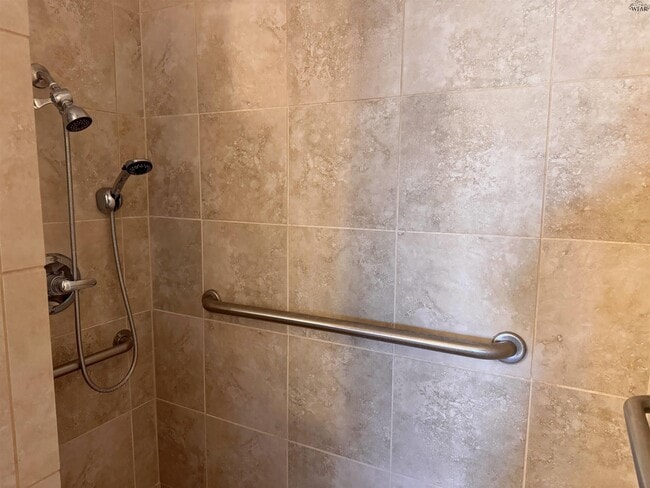 Building Photo - 6960 Parker Ranch Rd