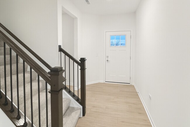 Building Photo - 16503 Golden Vly Ln