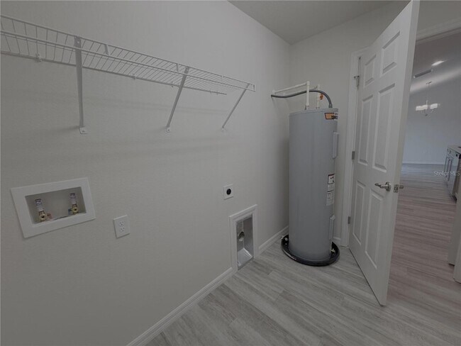 Building Photo - 678 Walkertown Dr