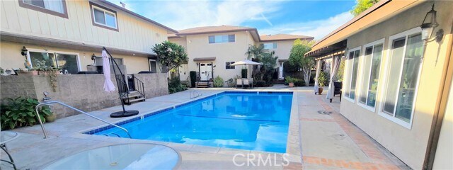 Building Photo - 10353 Downey Ave