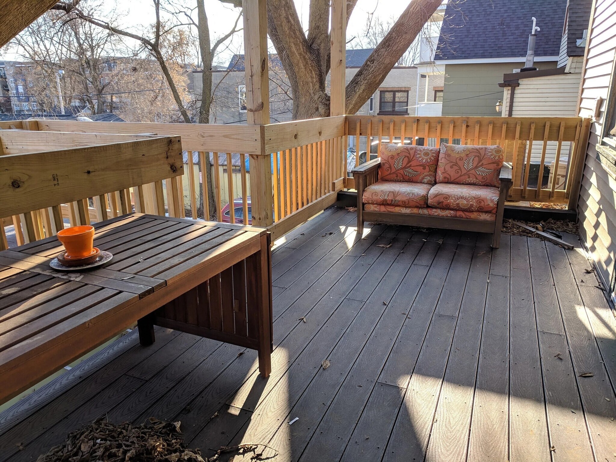 Building Photo - 823 E Johnson St