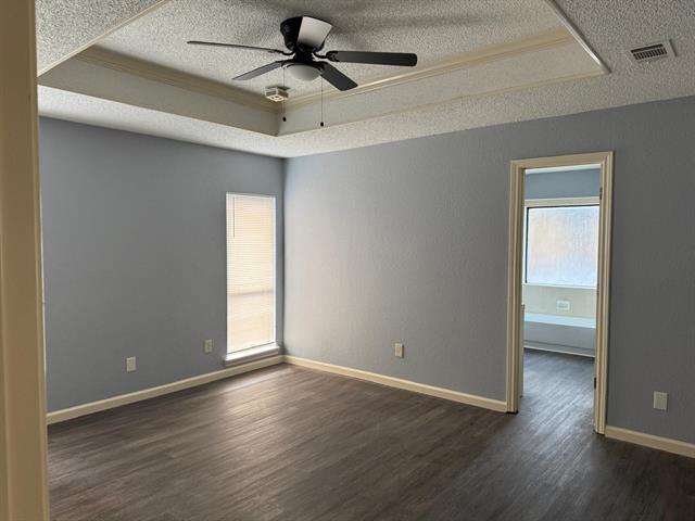 Building Photo - 211 Douglas Dr