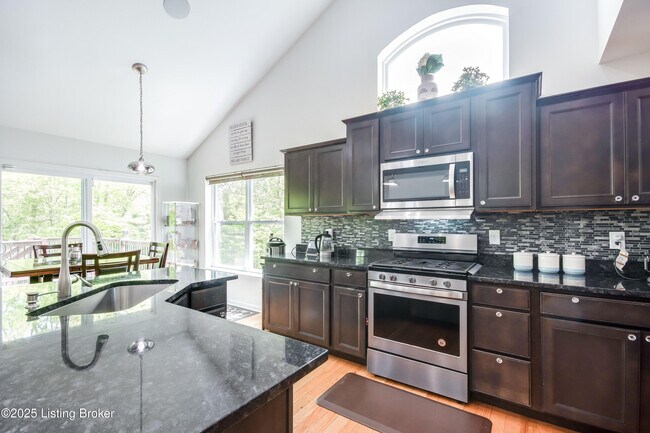 Building Photo - 1041 Autumn Crest Ln