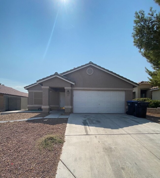 Primary Photo - 127 Newburg Ave