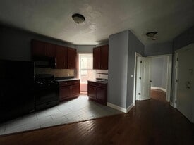 Building Photo - 550 Avenue C