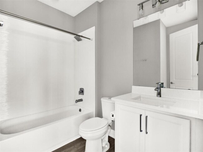 Building Photo - 13782 Grignard Aly