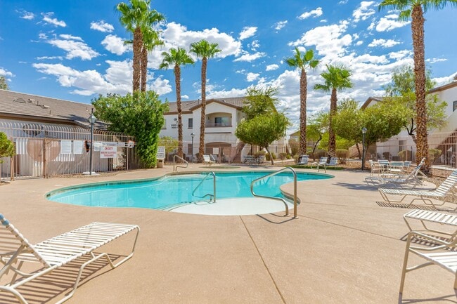 Building Photo - HCVP considered!  SAHARA & SLOAN AREA/ GAT...