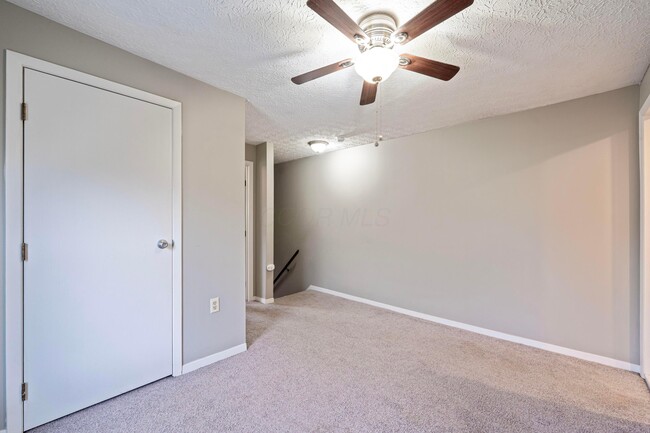 Building Photo - 514 W 1st Ave