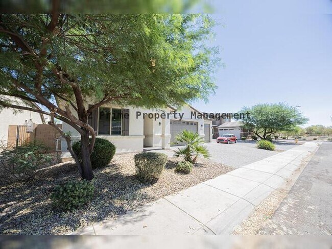 Building Photo - 7914 W Pueblo Ave