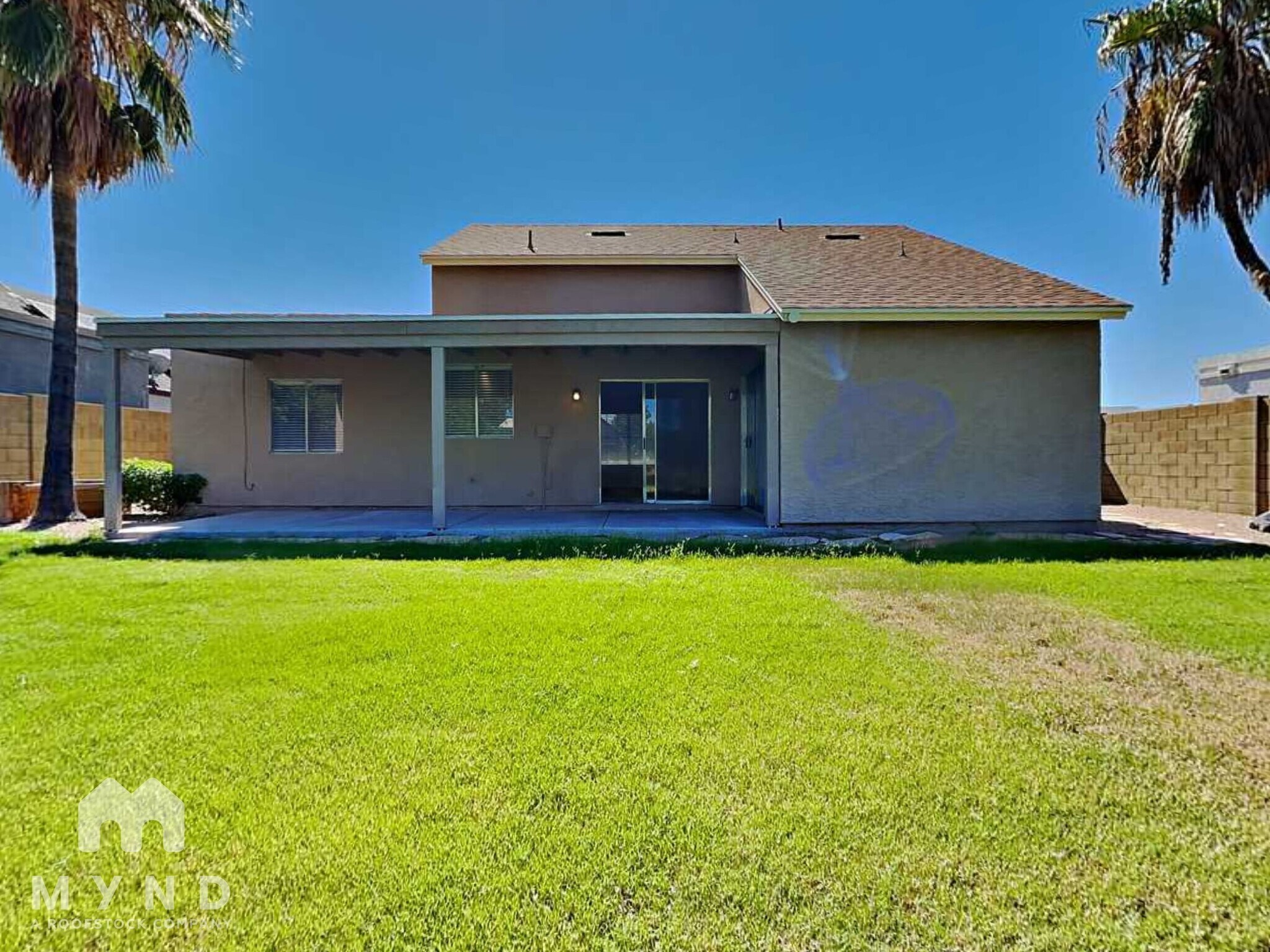 Building Photo - 818 E Piute Ave