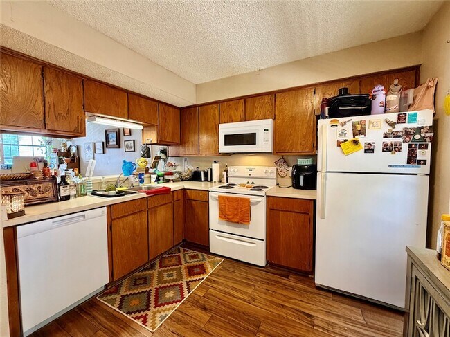 Building Photo - 1251 Dallas Dr