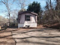 Building Photo - 16 Sarah Hill