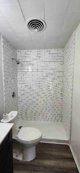 Building Photo - 2511 N 8th St