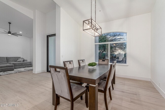 Building Photo - 8156 E Questa Rd