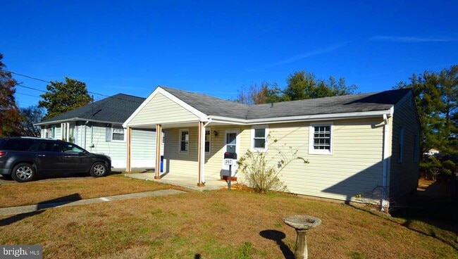 Building Photo - 267 Mott Ave