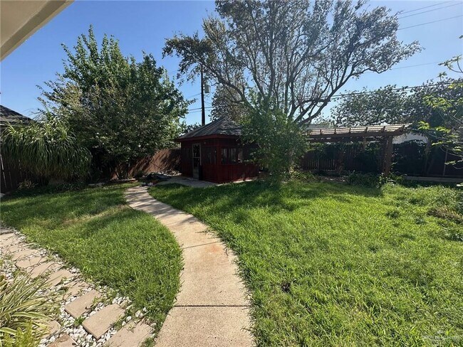 Building Photo - 23 N St