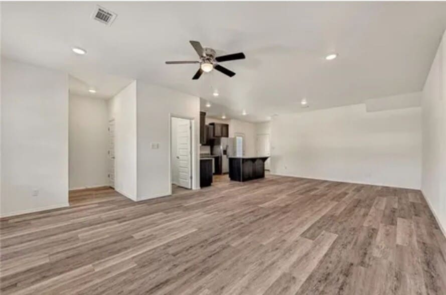 Building Photo - 798 S Amarillo Ave