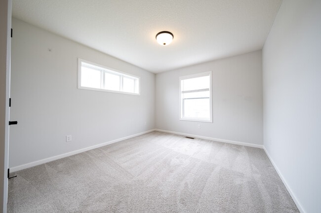 Building Photo - 3849 Thrush St